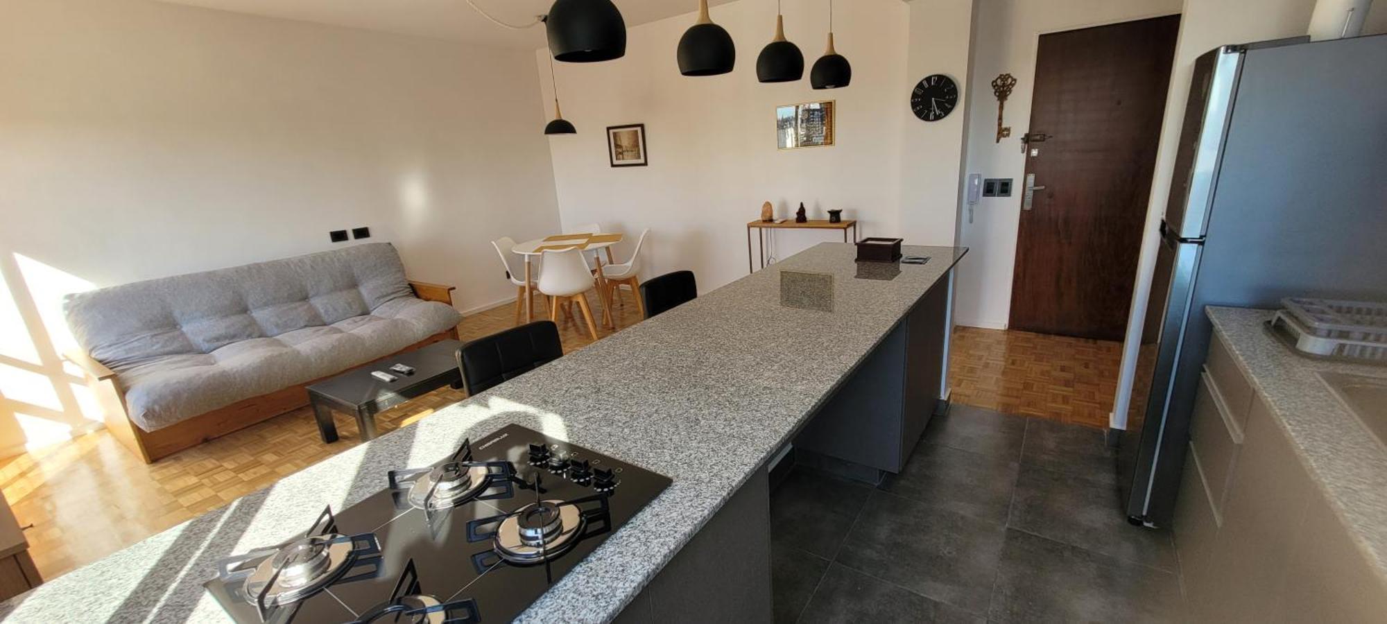 Departamento En Peatonal Con Seguridad Privada 24hs *